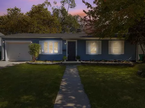 621 Montrose Dr, Romeoville, IL 60446