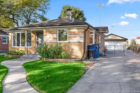 15254 Hamlin Ave, Midlothian, IL 60445