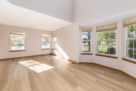 Living - 10827 Cape Cod Ln, Huntley, IL 60142 photo 3 of 6