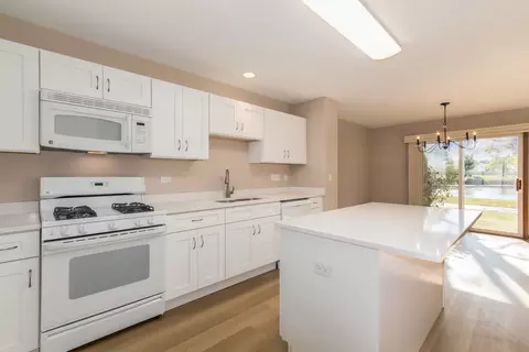 Kitchen - 10827 Cape Cod Ln, Huntley, IL 60142 photo 2 of 2