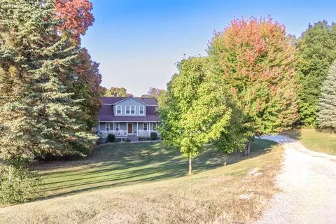 13800 Rockwood Ct, Morrison, IL 61270