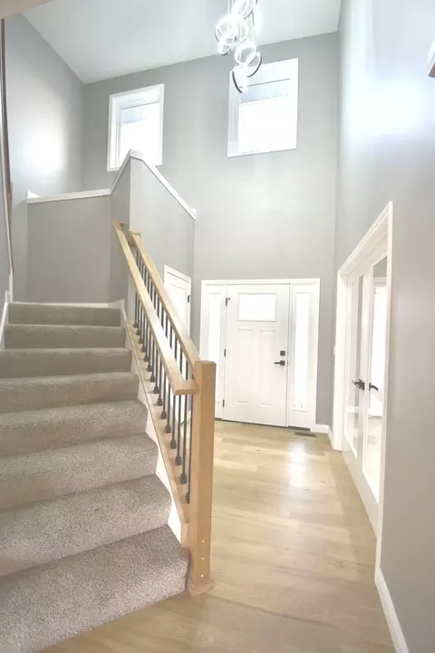 Entry Way - 104 Raef Rd, Downs, IL 61736 photo 3 of 7