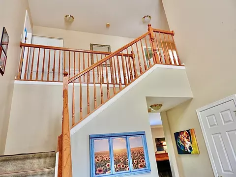 Entry Way - 923 Limerick Ln, Mchenry, IL 60050 photo 2 of 2