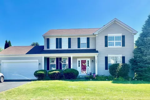 923 Limerick Ln, Mchenry, IL 60050