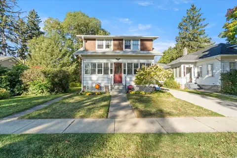 118 N 4th St, Geneva, IL 60134