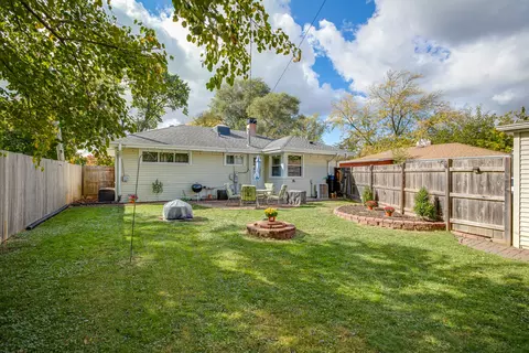 619 S Beverly St, Wheaton, IL 60187 photo 3