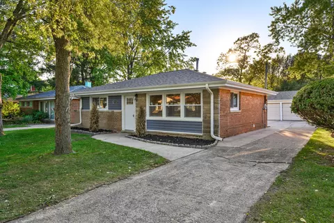 Exterior - 17232 Roy St, Lansing, IL 60438 photo 4 of 6