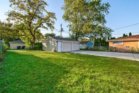 Exterior - 17232 Roy St, Lansing, IL 60438 photo 6 of 6
