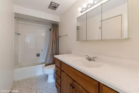 960 S River Rd #307, Des Plaines, IL 60016 photo 9