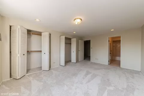 960 S River Rd #307, Des Plaines, IL 60016 photo 8