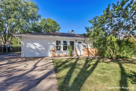 740 Morton St, Hoffman Estates, IL 60169