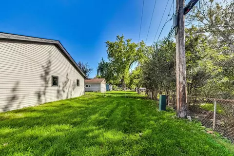 Exterior - 245 E Quincy St, Riverside, IL 60546 photo 7 of 8