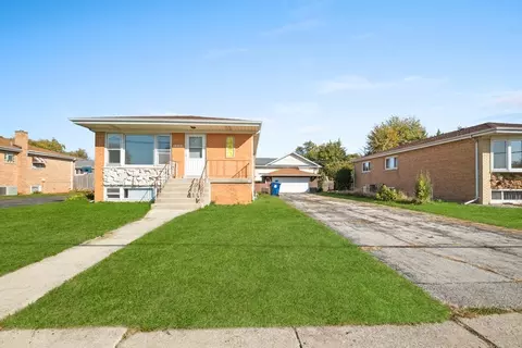 8241 S Oketo Ave, Bridgeview, IL 60455