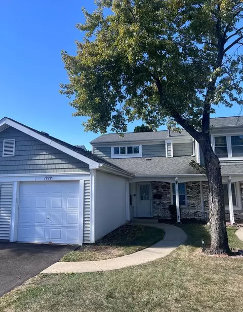 1929 Georgetown Ln, Hoffman Estates, IL 60169