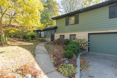 5263 Harlem Rd, Loves Park, IL 61111