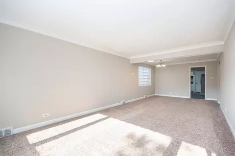 10620 S Lowe Ave, Chicago, IL 60628 photo 2