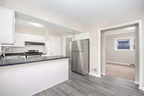 10620 S Lowe Ave, Chicago, IL 60628 photo 7