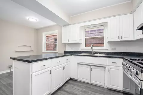 10620 S Lowe Ave, Chicago, IL 60628 photo 8