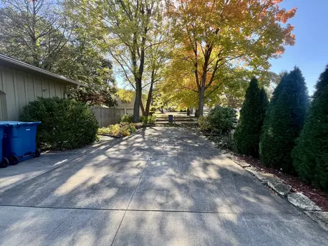 Exterior - 401 E Cedar Ln, Monticello, IL 61856 photo 10 of 10