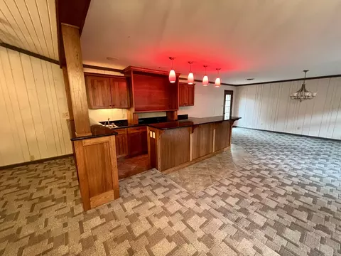 Living - 401 E Cedar Ln, Monticello, IL 61856 photo 5 of 7