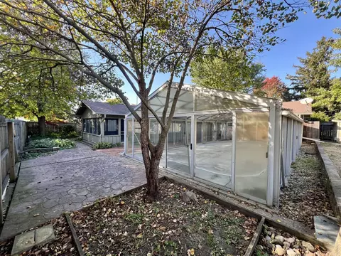 Exterior - 401 E Cedar Ln, Monticello, IL 61856 photo 6 of 10