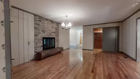 Living - 401 E Cedar Ln, Monticello, IL 61856 photo 4 of 7