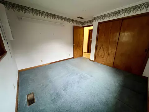 Bedroom - 401 E Cedar Ln, Monticello, IL 61856 photo 5 of 6