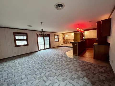 Living - 401 E Cedar Ln, Monticello, IL 61856 photo 7 of 7