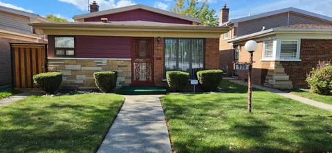 9318 S Lowe Ave, Chicago, IL 60620