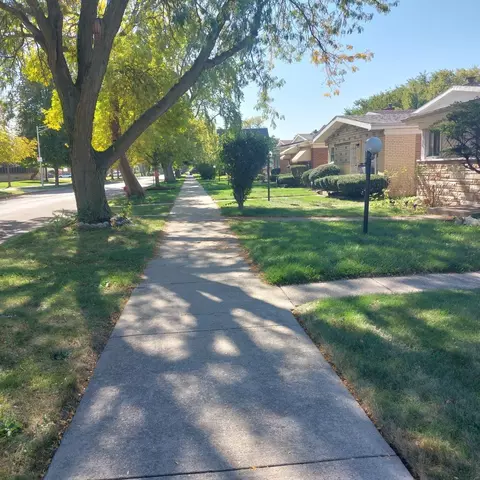 9318 S Lowe Ave, Chicago, IL 60620 photo 3