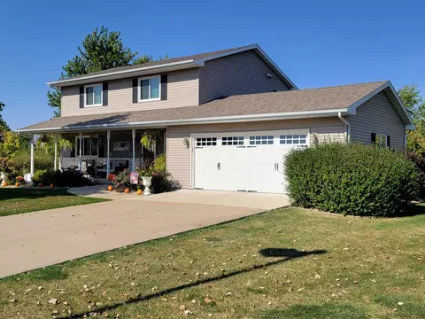 8 Ontario St, Wenona, IL 61377