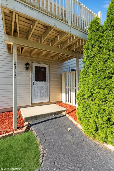 2313 Aster Dr #2313, Crest Hill, IL 60403
