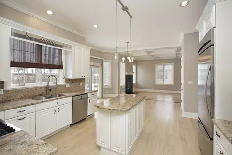 Kitchen - 562 Warwick Rd, Deerfield, IL 60015 photo 2 of 2