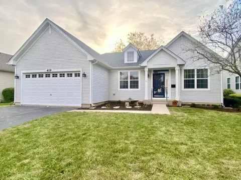 619 Queen Dr, Oswego, IL 60543