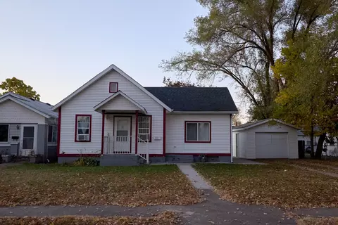 621 W Washington St, Ottawa, IL 61350