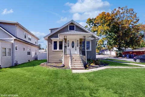 134 N Addison Rd, Villa Park, IL 60181