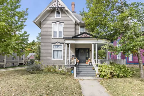 307 S 3rd St, Rockford, IL 61104