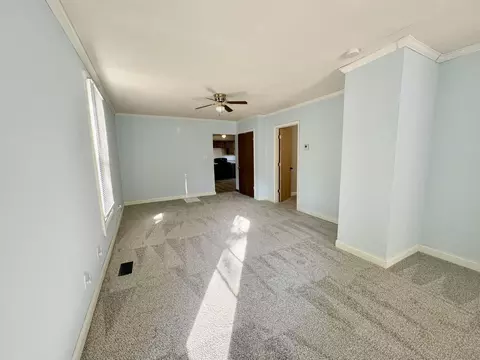 709 E Jackson St, Bloomington, IL 61701 photo 10