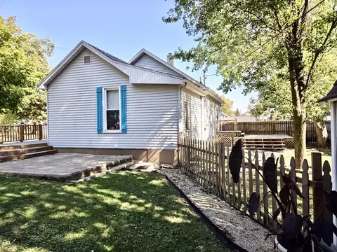 709 E Jackson St, Bloomington, IL 61701 photo 5