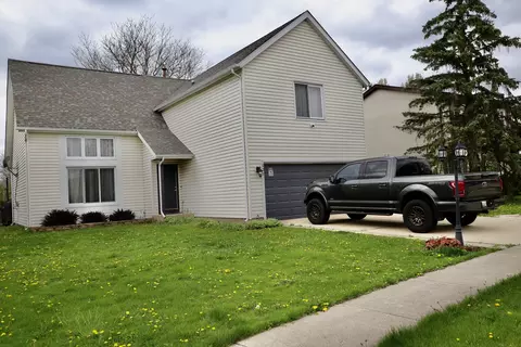 121 Abbeywood Cir, Streamwood, IL 60107