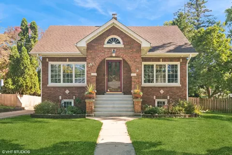 261 N Fremont St, Palatine, IL 60067