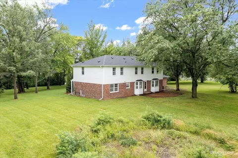 5 N360 Robin Ln, Wayne, IL 60184 photo 25