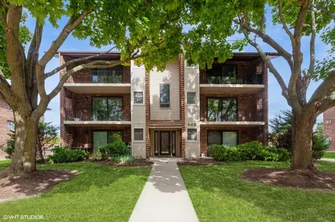 468 Valley Dr #201, Naperville, IL 60563