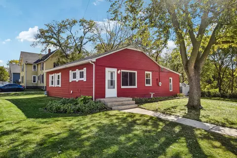 417 W Shannon St, Elburn, IL 60119