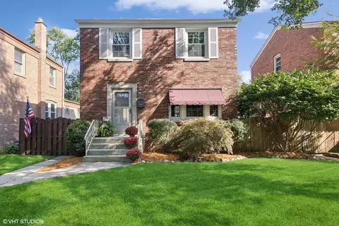 9945 S Maplewood Ave, Chicago, IL 60655