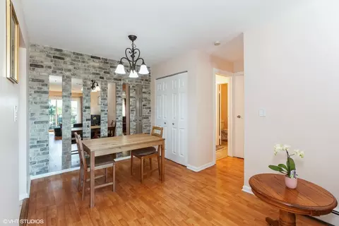 9 S S070 S Frontage Rd #211, Willowbrook, IL 60527 photo 4