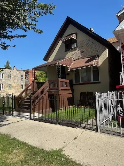 607 N Ridgeway Ave, Chicago, IL 60624