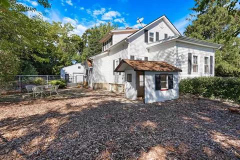 24140 W Hafer Rd, Mundelein, IL 60060