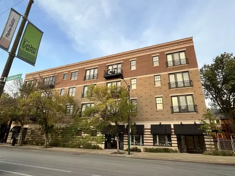 3443 N Lincoln Ave #3B, Chicago, IL 60657