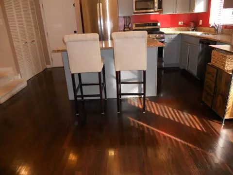 Kitchen - 825 E 41st St #2B, Chicago, IL 60653 photo 3 of 4